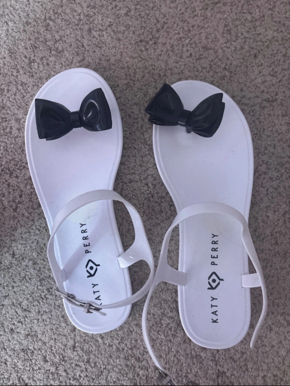 🥰Katy Perry Collections White Sandal with Black Bow🥰